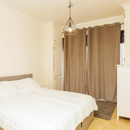 Apartamento Charming With Terrace In The Heart Of The 17th