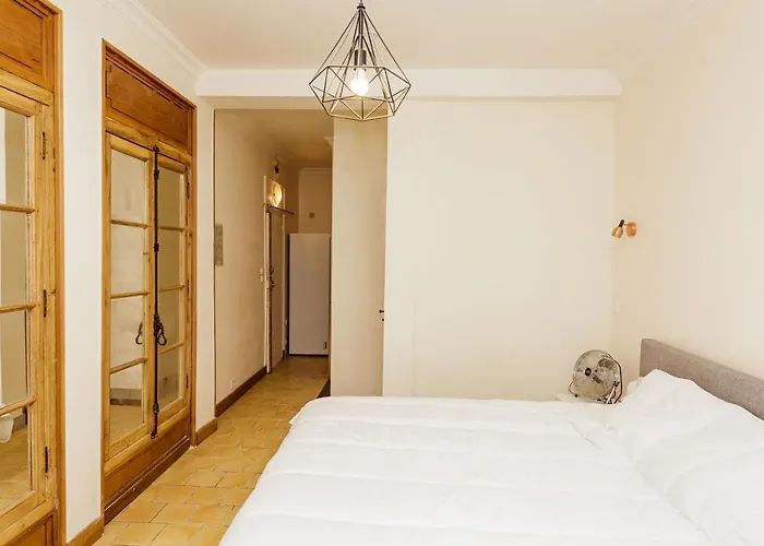 Charming With Terrace In The Heart Of The 17th Lejlighed *